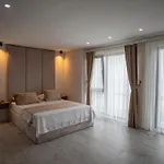 فندق The Deck