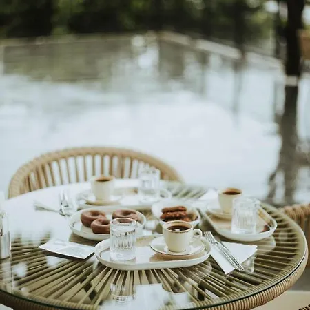 The Deck Отель